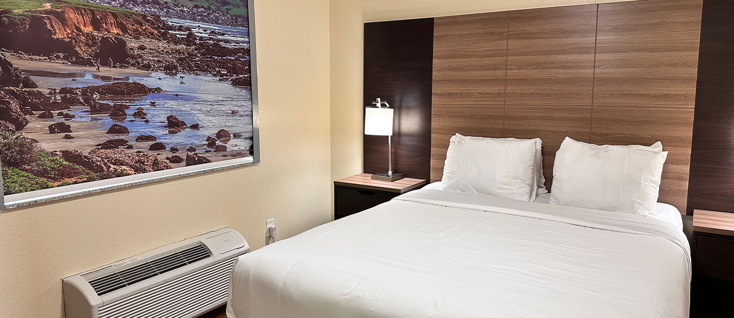 ENJOY AMENITIES, SERVICES, AND GENUINE CALIFORNIA COAST HOSPITALITY