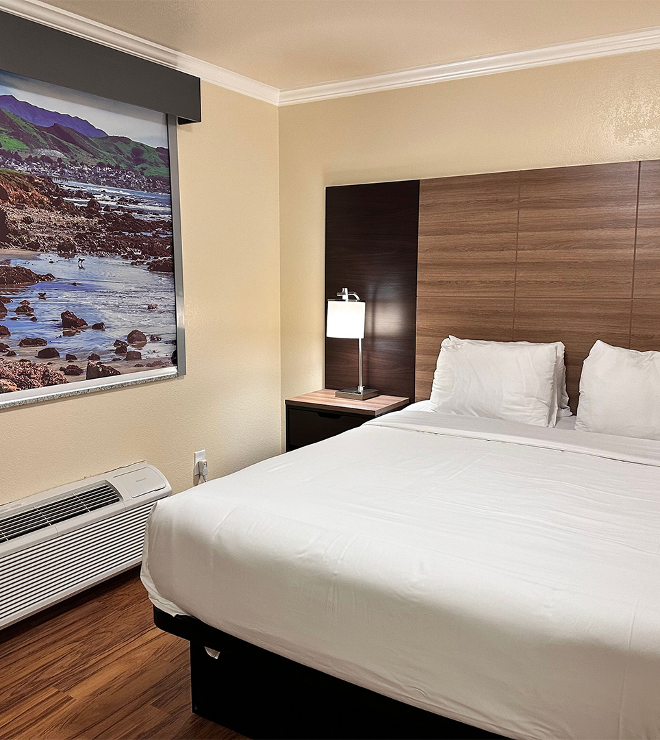 ENJOY AMENITIES, SERVICES, AND GENUINE CALIFORNIA COAST HOSPITALITY