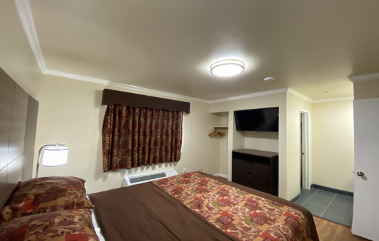 Beachwalker Inn & Suites Cayucos - King Standard Guest Room